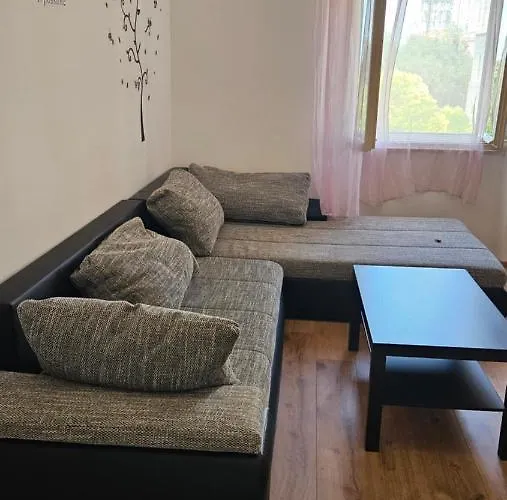 Apartman Leo *