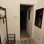 Διαμέρισμα Leo *